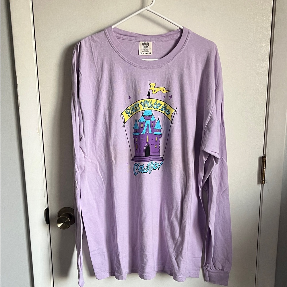 Women’s Lilac Castle Graphic Long-Sleeve Tee